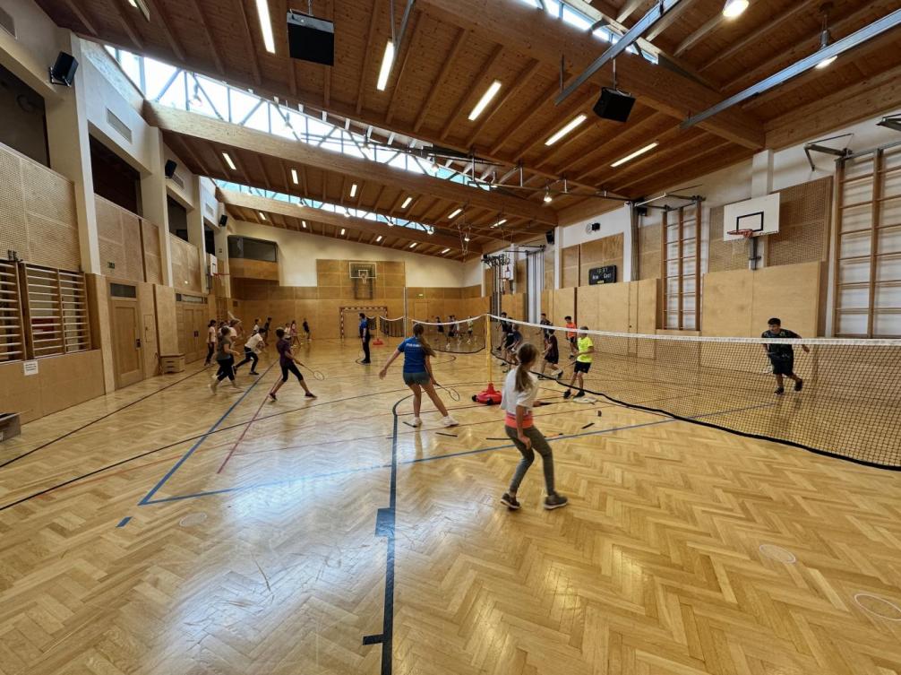 Badminton